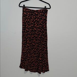 Vtg Ann Taylor Floral Red And Black Midi Skirt Size 10 100% Rayon